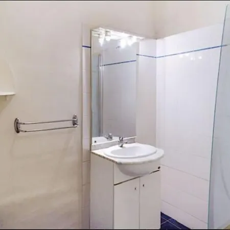 3 Pour 15 Pers Dans Un Chateau * Aimargues