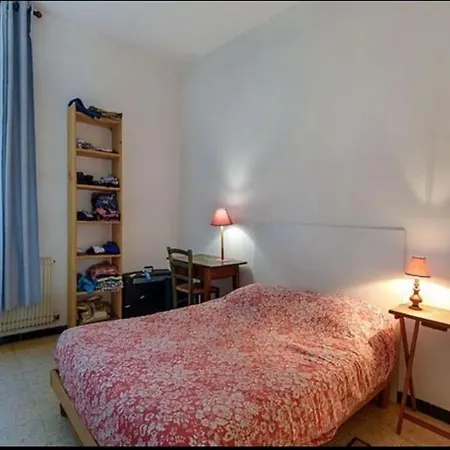 3 Pour 15 Pers Dans Un Chateau *
